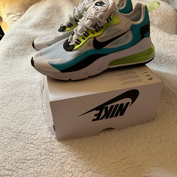 Nike Air Max 270 React SE - Picture 3 of 3